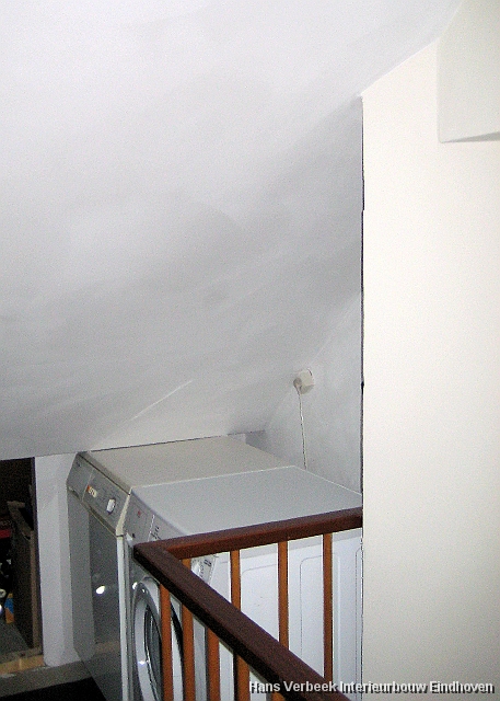 009 wasmachine en droger achter de trap.JPG